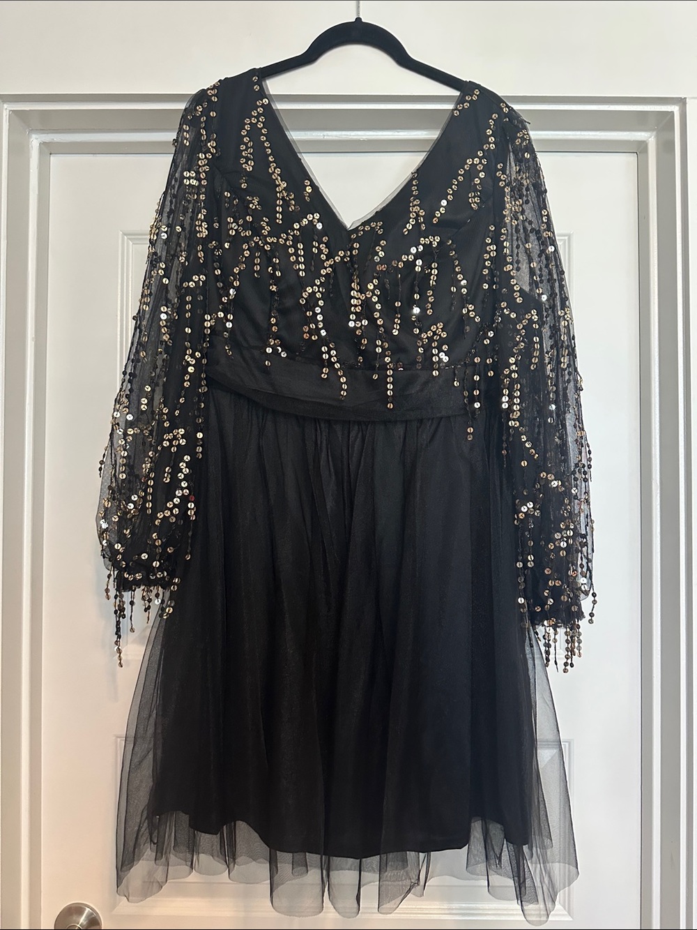 SHEIN Black Sequin-Embellished Dress